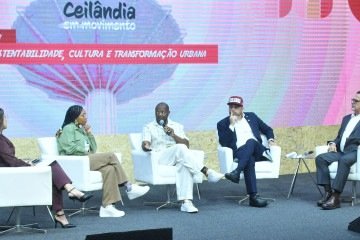 2° Painel reuniu pessoas Thânisia Cruz, Marcelo Café e Max Maciel. Para eles, é necessário mais valorização de artistas locais que reforçam os aspecto cultural da cidade - (crédito: Fotos: Ed Alves/CB/D.A Press) 2° Painel reuniu pessoas Thânisia Cruz, Marcelo Café e Max Maciel. Para eles, é necessário mais valorização de artistas locais que reforçam os aspecto cultural da cidade - (crédito: Fotos: Ed Alves/CB/D.A Press)