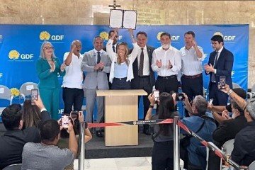 Entre os pontos citados, está a revisão do uso do cartão PDAF, utilizado para compras e manutenção das unidades escolares -  (crédito: Paulo Gontijo)