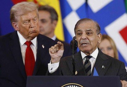 O fechamento efetivo do Estreito de Ormuz pelo Irã afetou o Paquistão -  (crédito: AFP via Getty Images) -O fechamento efetivo do Estreito de Ormuz pelo Irã afetou o Paquistão -  (crédito: AFP via Getty Images)