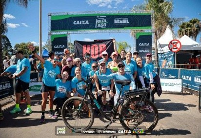 Correr ao redor do Lago Paranoá, entre paisagens icônicas e desafios que exigem fôlego e estratégia, é o ponto de partida de uma experiência que mistura superação individual e força coletiva -  (crédito: Divulgação) -Correr ao redor do Lago Paranoá, entre paisagens icônicas e desafios que exigem fôlego e estratégia, é o ponto de partida de uma experiência que mistura superação individual e força coletiva -  (crédito: Divulgação)