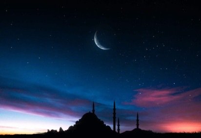 A Lua ganha destaque no céu conforme se aproxima de sua fase mais iluminada (Imagem: Efasein | Shutterstock) -  (crédito: EdiCase) -A Lua ganha destaque no céu conforme se aproxima de sua fase mais iluminada (Imagem: Efasein | Shutterstock) -  (crédito: EdiCase)