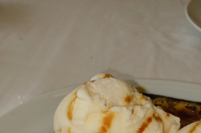 Banana pacov&atilde; caramelizada com sorvete de creme, Restaurante Amaz&ocirc;nico