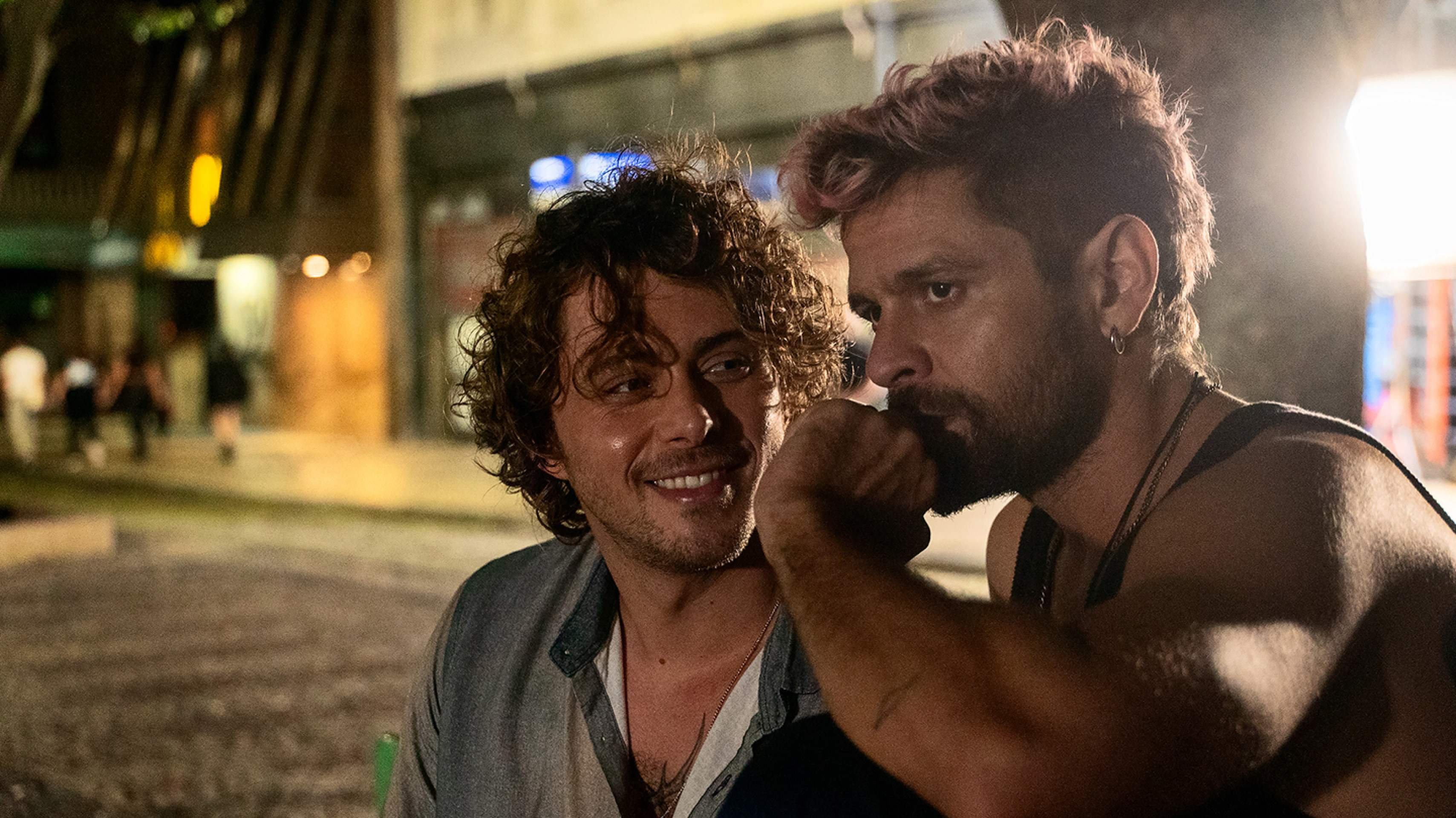 Caio Macedo e Alejandro Claveaux em Ruas da Gl&oacute;ria 