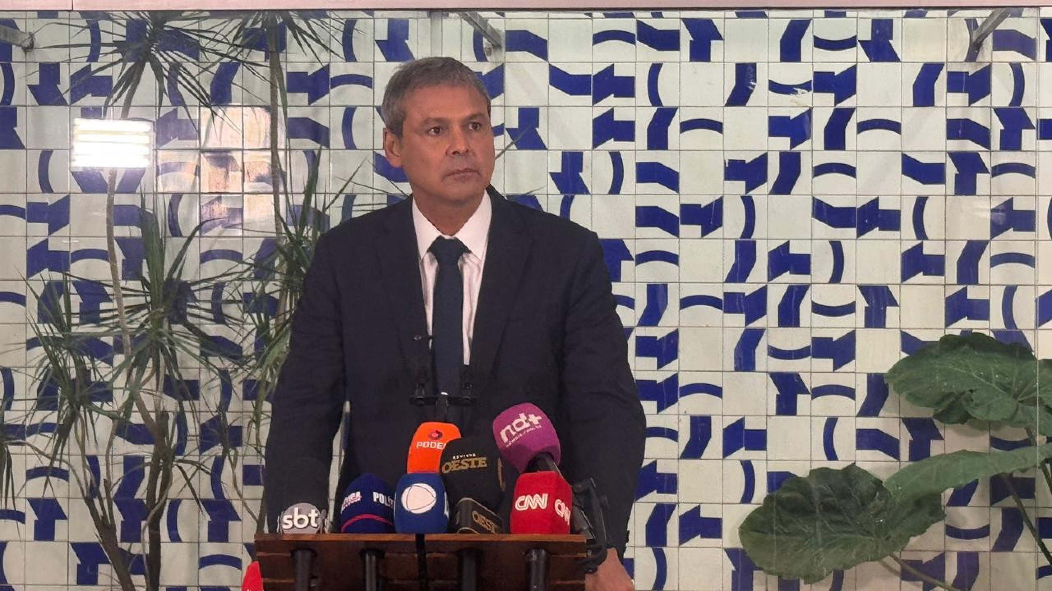 Lindbergh acusa Gaspar de mentir por negar acusação de crimes