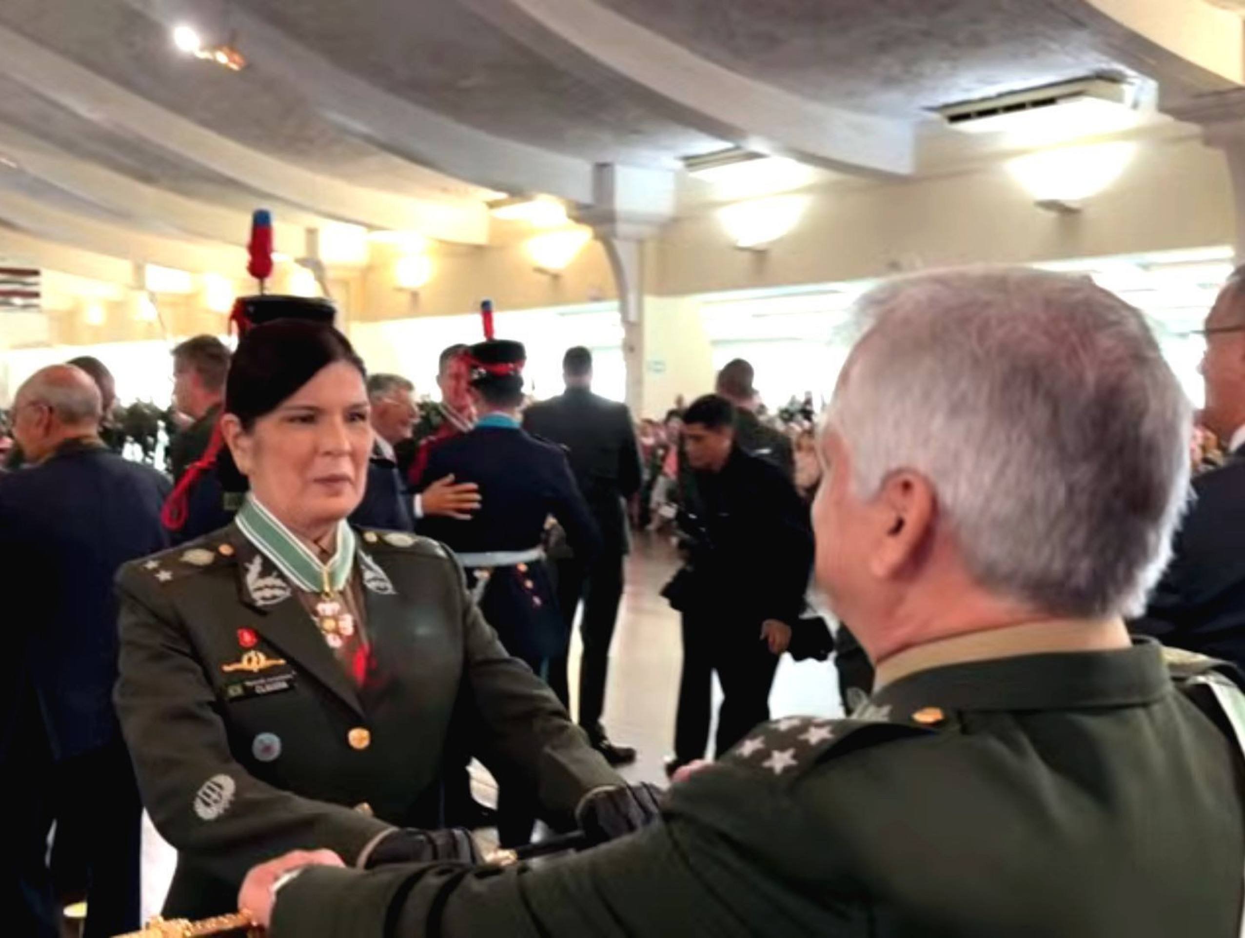 Exército oficializa Cláudia Cacho como 1ª general brasileira
