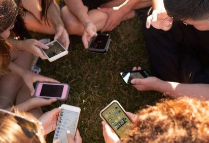 Grande parte das girias foram popularizadas nas redes por mulheres e pela comunidade LGBTQIA + -  (crédito: Thamires Pinheiro)