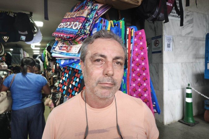 Adriano Bonija prefere trabalhar apenas com dinheiro físico   