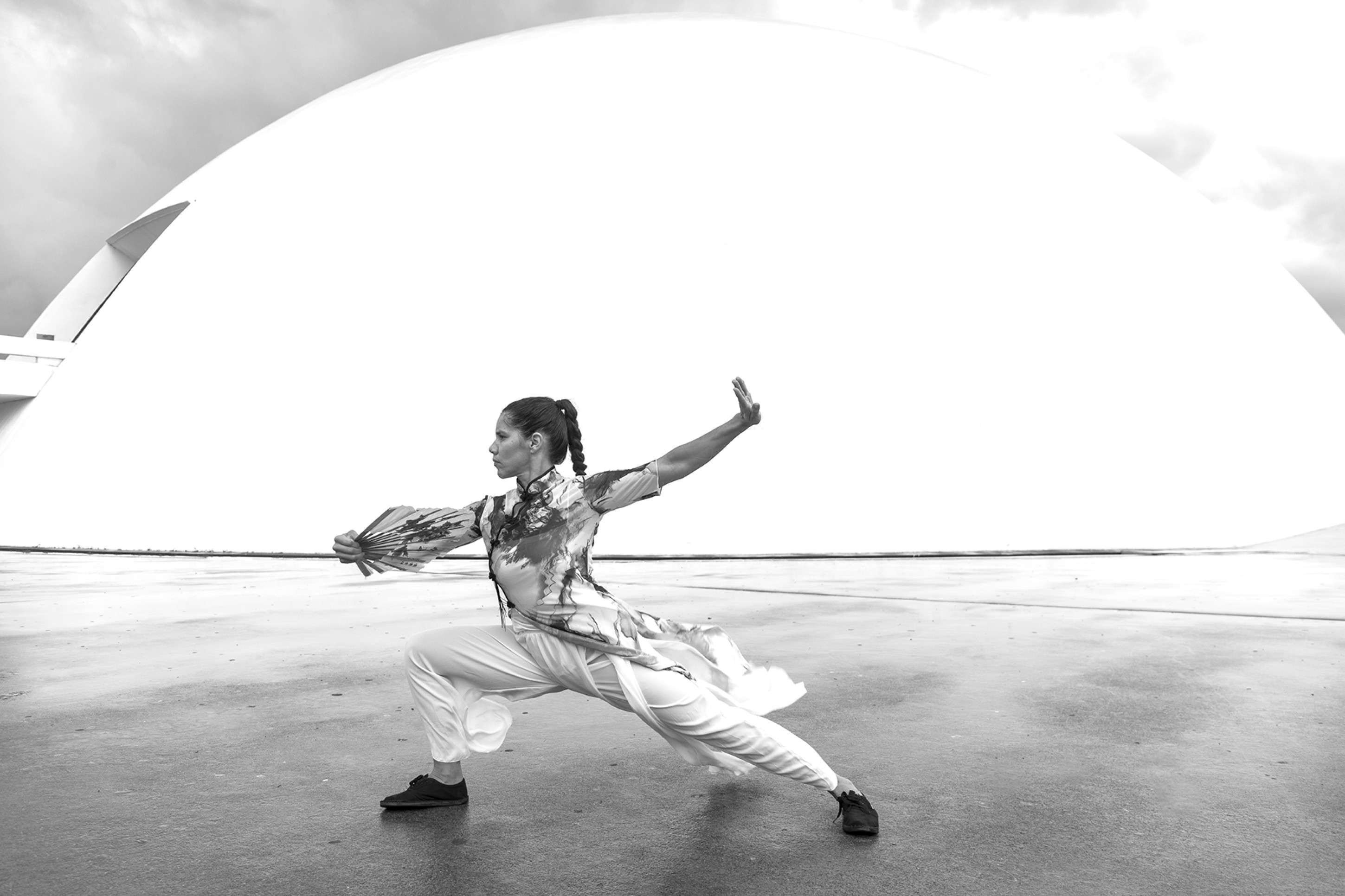 Espetáculo mistura kung fu e dança contemporânea com reflexão sobre mitologia