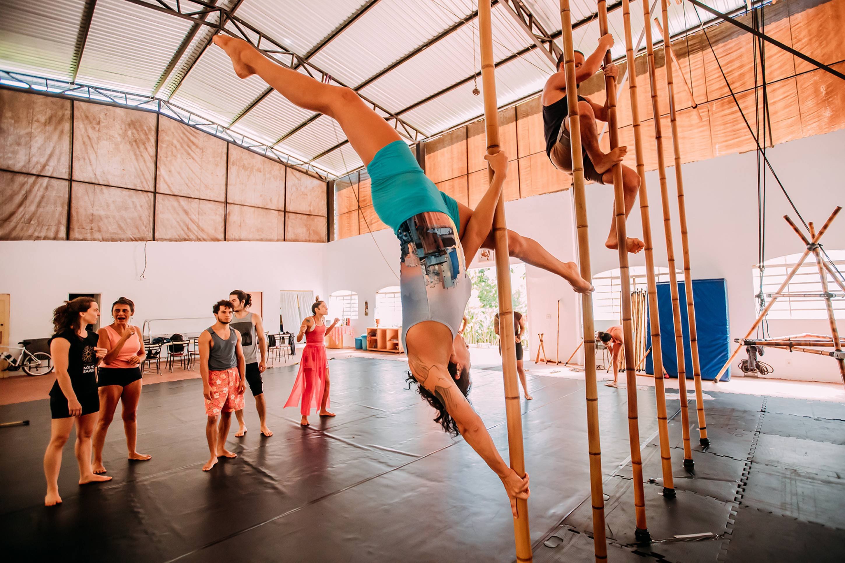 Galpão Bambu abre inscrições para residências artísticas e curso inédito
