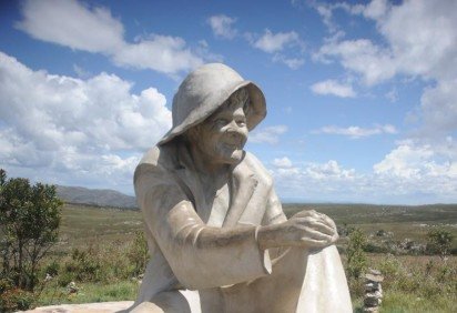 A estátua do Juquinha fica exposta ao sol, vento, chuvas e à variação extrema de temperatura do alto das montanhas da Serra do Cipó -  (crédito: Alexandre Guzanshe/EM/D.A.Press)