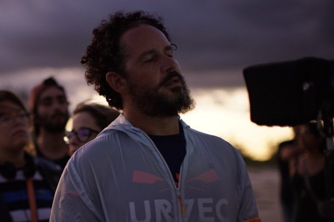 O diretor Aly Muritiba no set do longa-metragem Barba ensopada de sangue