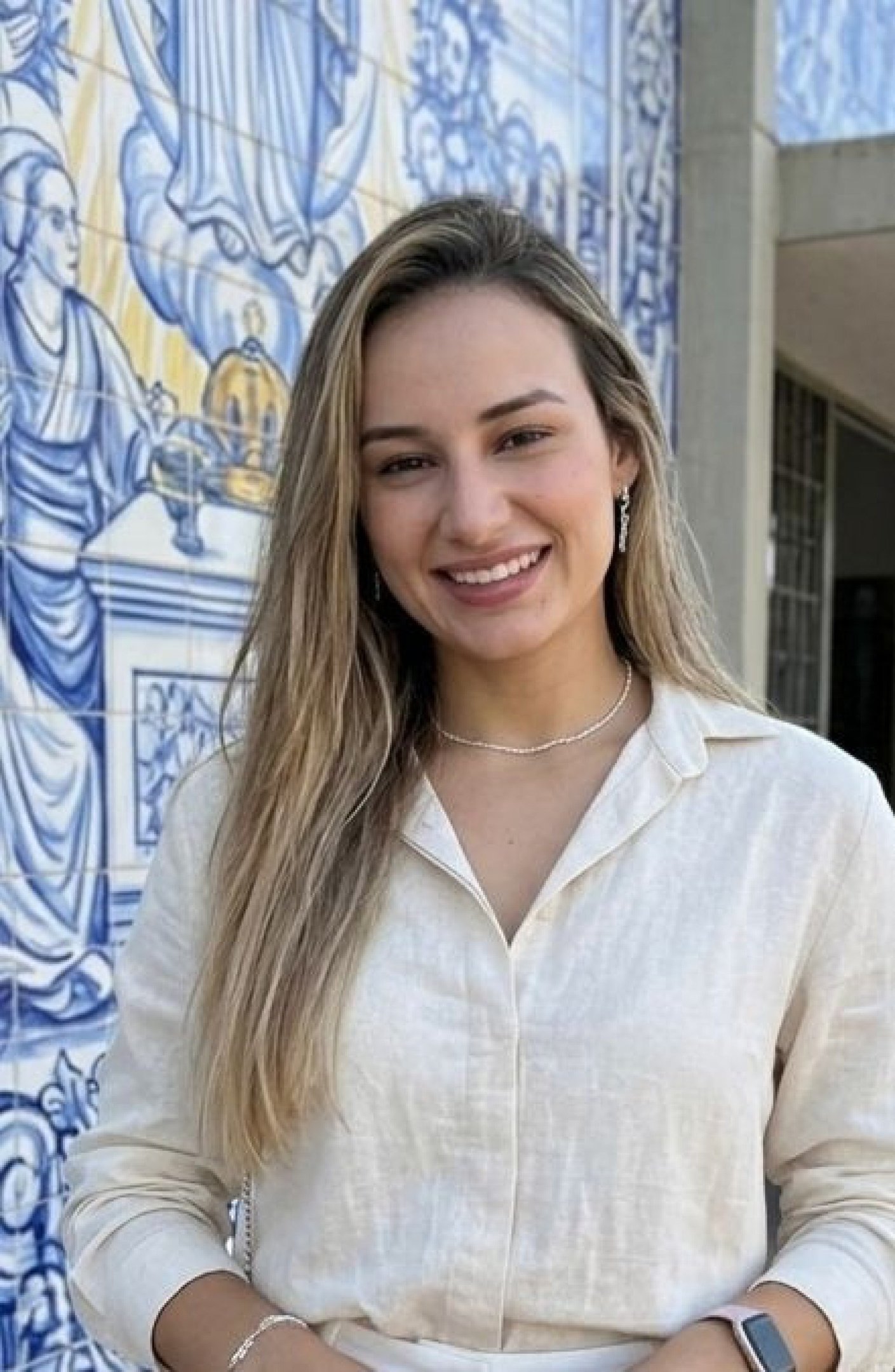 Espero que os pr&oacute;ximos governantes promovam uma participa&ccedil;&atilde;o feminina efetiva nas tomadas de decis&atilde;o. Espero pol&iacute;ticas p&uacute;blicas que olhem para a mulher de forma integral. Tamb&eacute;m espero um compromisso com a seguran&ccedil;a p&uacute;blica e com o fortalecimento das institui&ccedil;&otilde;es. Al&eacute;m disso, espero a&ccedil;&otilde;es governamentais em rela&ccedil;&atilde;o &agrave; popula&ccedil;&atilde;o em situa&ccedil;&atilde;o de rua. Ariadne Lucas, 32 anos, servidora p&uacute;blica, moradora do Guar&aacute;