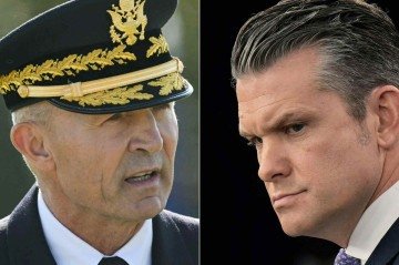 Randy George (esquerda) foi dispensado pelo secretário de Guerra, Pete Hegseth (direita) -  (crédito:  AFP)