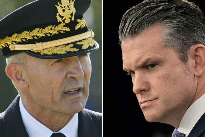Randy George (esquerda) foi dispensado pelo secretário de Guerra, Pete Hegseth (direita) - (crédito: AFP) Randy George (esquerda) foi dispensado pelo secretário de Guerra, Pete Hegseth (direita) - (crédito: AFP)