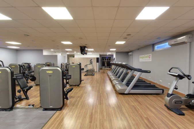 Ele foi socorrido por funcionários do local, que fizeram massagens cardiorrespiratórias, com orientação dos bombeiros, via 193, até a chegada de uma ambulância do Samu - (crédito: Pixabay) Ele foi socorrido por funcionários do local, que fizeram massagens cardiorrespiratórias, com orientação dos bombeiros, via 193, até a chegada de uma ambulância do Samu - (crédito: Pixabay)