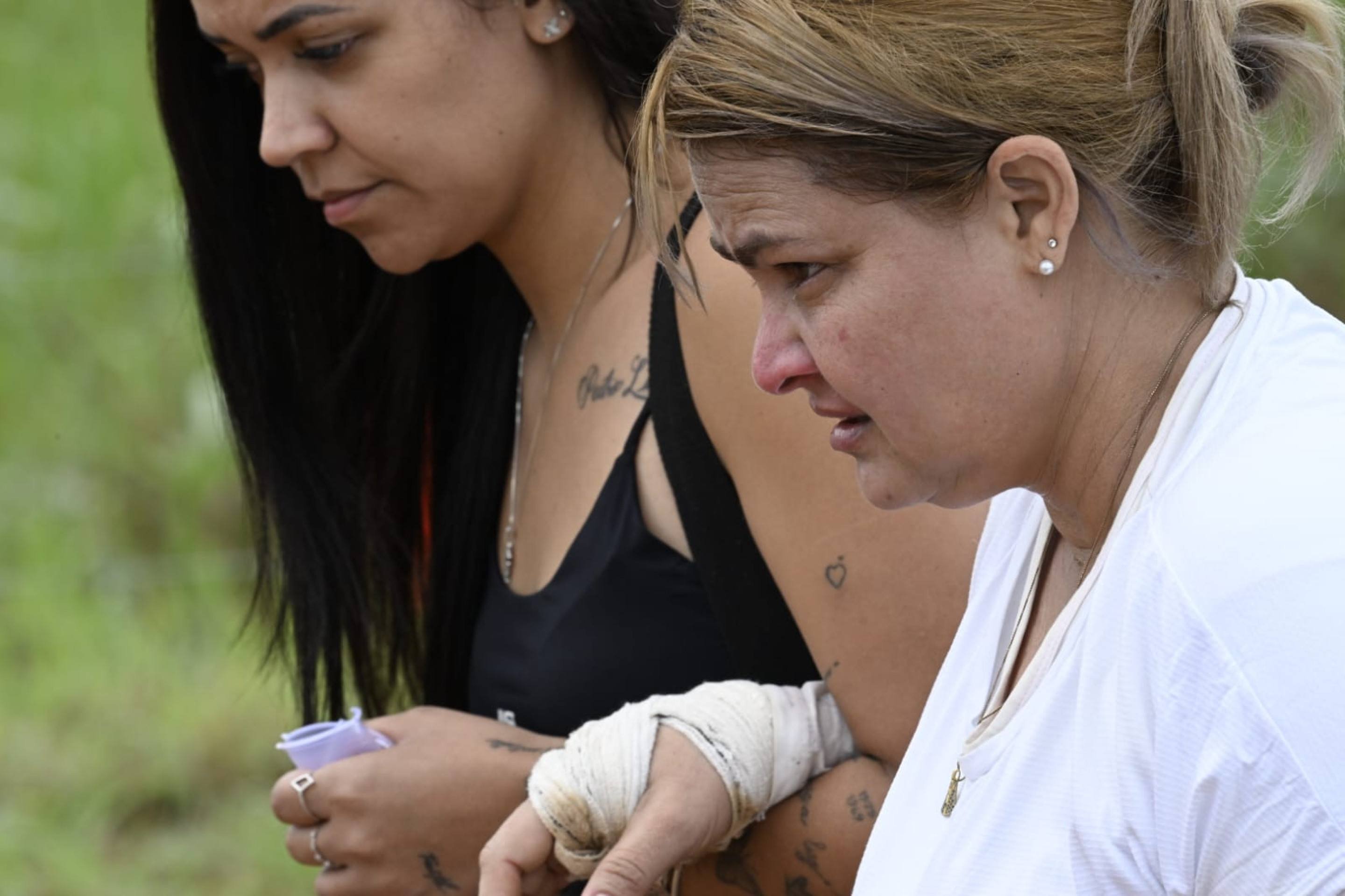 Um m&ecirc;s ap&oacute;s a recupera&ccedil;&atilde;o do filho, Tatiane Pacheco, 43, foi ao Morro da Capelinha para cumprir uma promessa