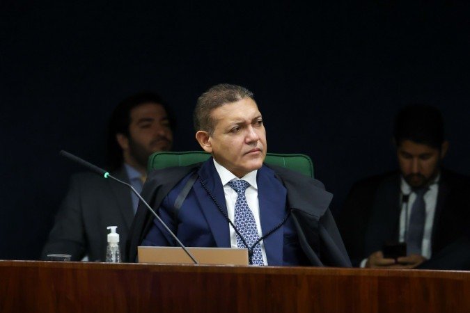 A manifestação sustenta que declarar a suspeição de forma transparente é a medida que 