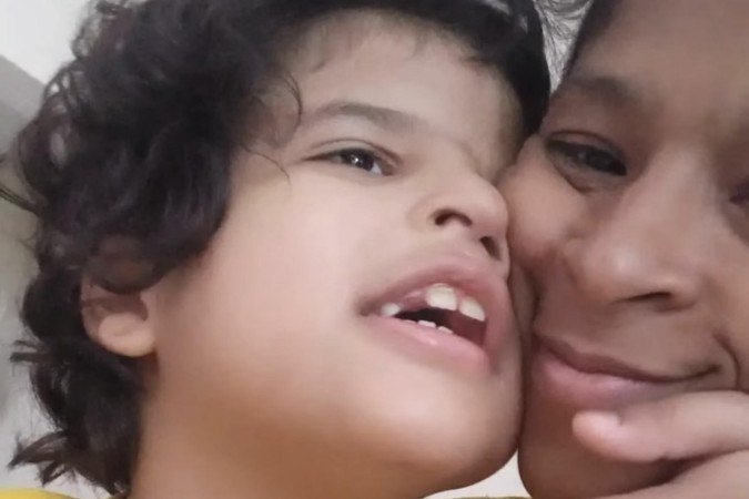 Mãe quer doar órgãos de Lorenzo, o menino de 10 anos que morreu após parada cardiorrespiratória - (crédito: Redes sociais ) Mãe quer doar órgãos de Lorenzo, o menino de 10 anos que morreu após parada cardiorrespiratória - (crédito: Redes sociais )