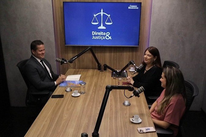 No podcast Direito&Justiça, a jornalista Ana Maria Campos e a advogada criminalista Rita Machado recebem o coordenador da área de inteligência da Polícia Civil do Distrito Federal (PCDF), Maurílio Coelho Lima. 