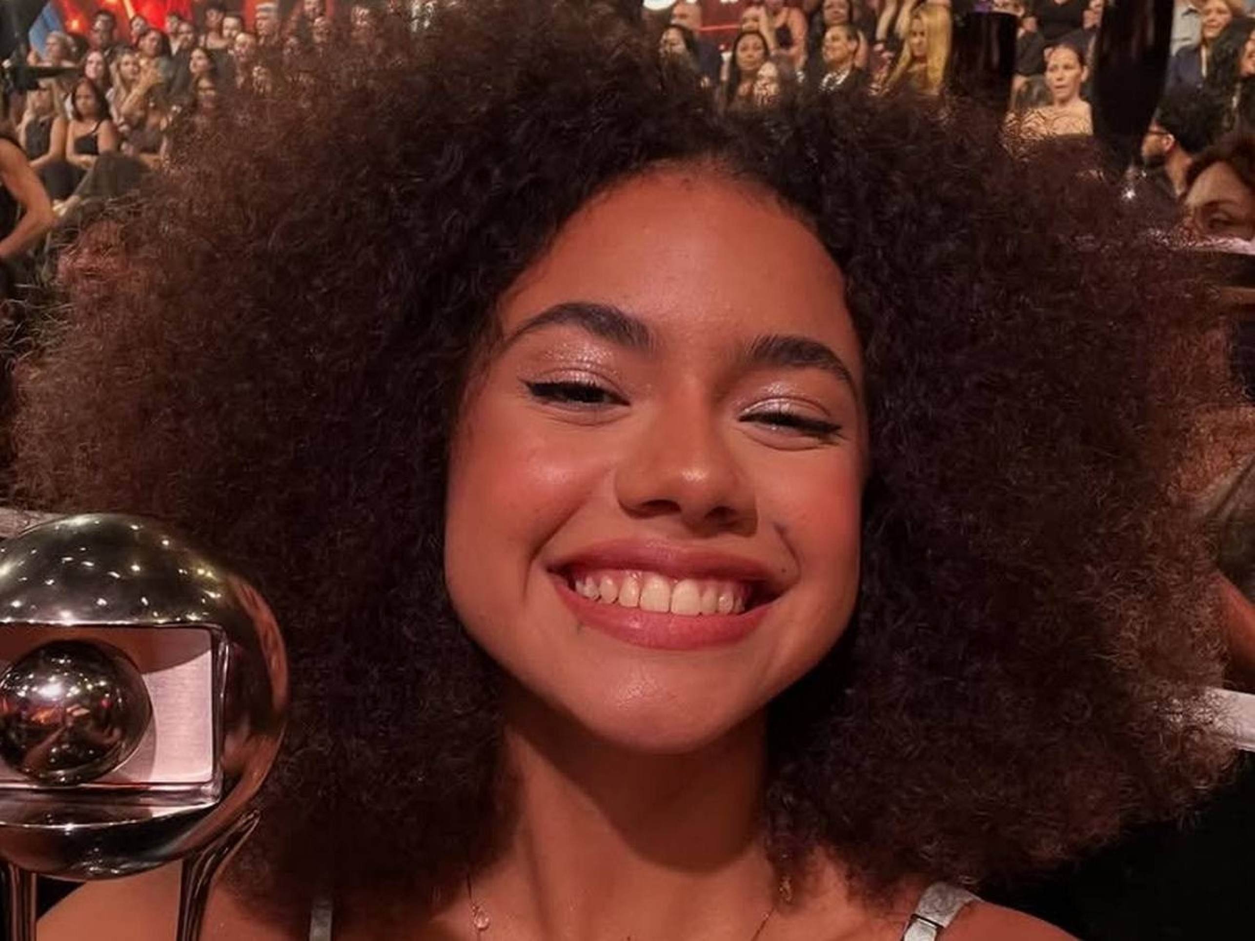 Alana Cabral abre o jogo sobre pressão e sucesso em Três Graças: 'Rotina desafiadora' - (crédito: Observatorio dos Famosos) Alana Cabral abre o jogo sobre pressão e sucesso em Três Graças: 'Rotina desafiadora' - (crédito: Observatorio dos Famosos)