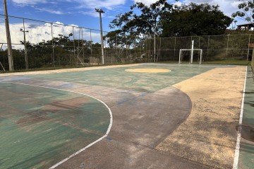 Obras previstas incluem construção de quadras poliesportivas e instalação de coberturas com estruturas metálicas, concreto e telhamento -  (crédito: Paulo Gontijo / CB Press)