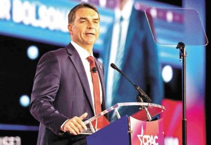 Fl&aacute;vio Bolsonaro defende uso de terras raras no Brasil por outros pa&iacute;ses
 -  (crédito: Leandro Lozada/AFP &ndash; 28/3/26)