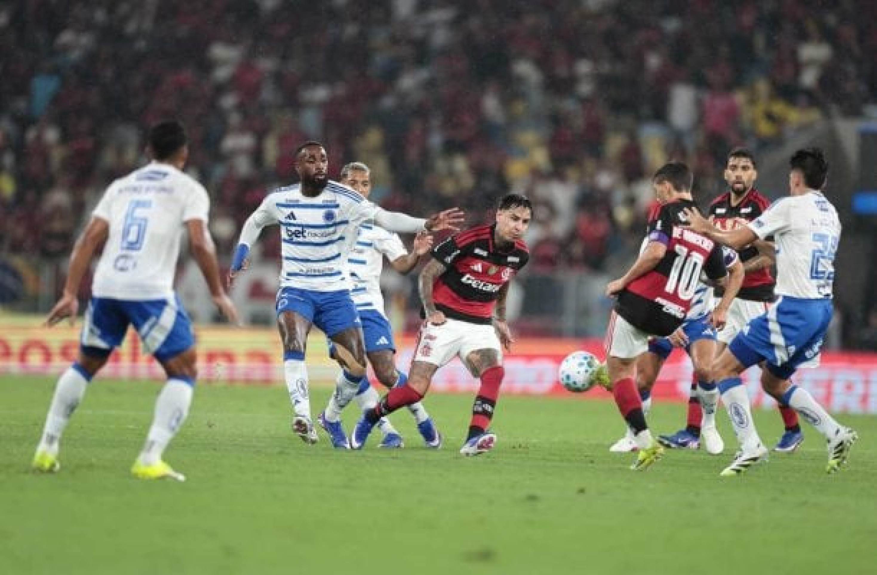 Flamengo lidera crescimento digital em março; Cruzeiro vem na sequência - (crédito: Foto: Gilvan de Souza/CRF) Flamengo lidera crescimento digital em março; Cruzeiro vem na sequência - (crédito: Foto: Gilvan de Souza/CRF)