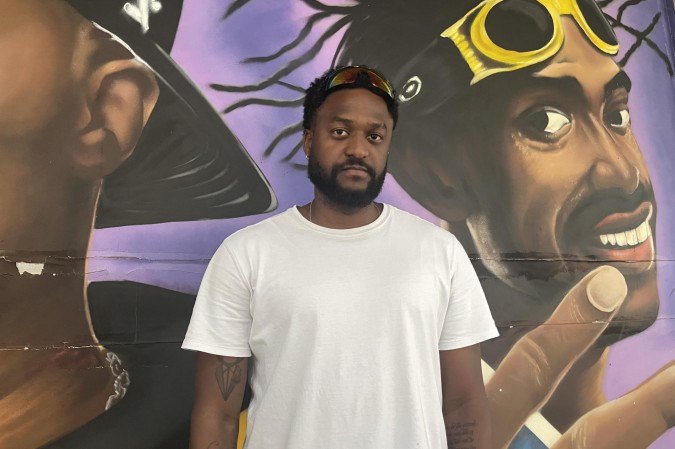 O rapper Lyndon encontrou na cultura autoestima de se enxergar na cena