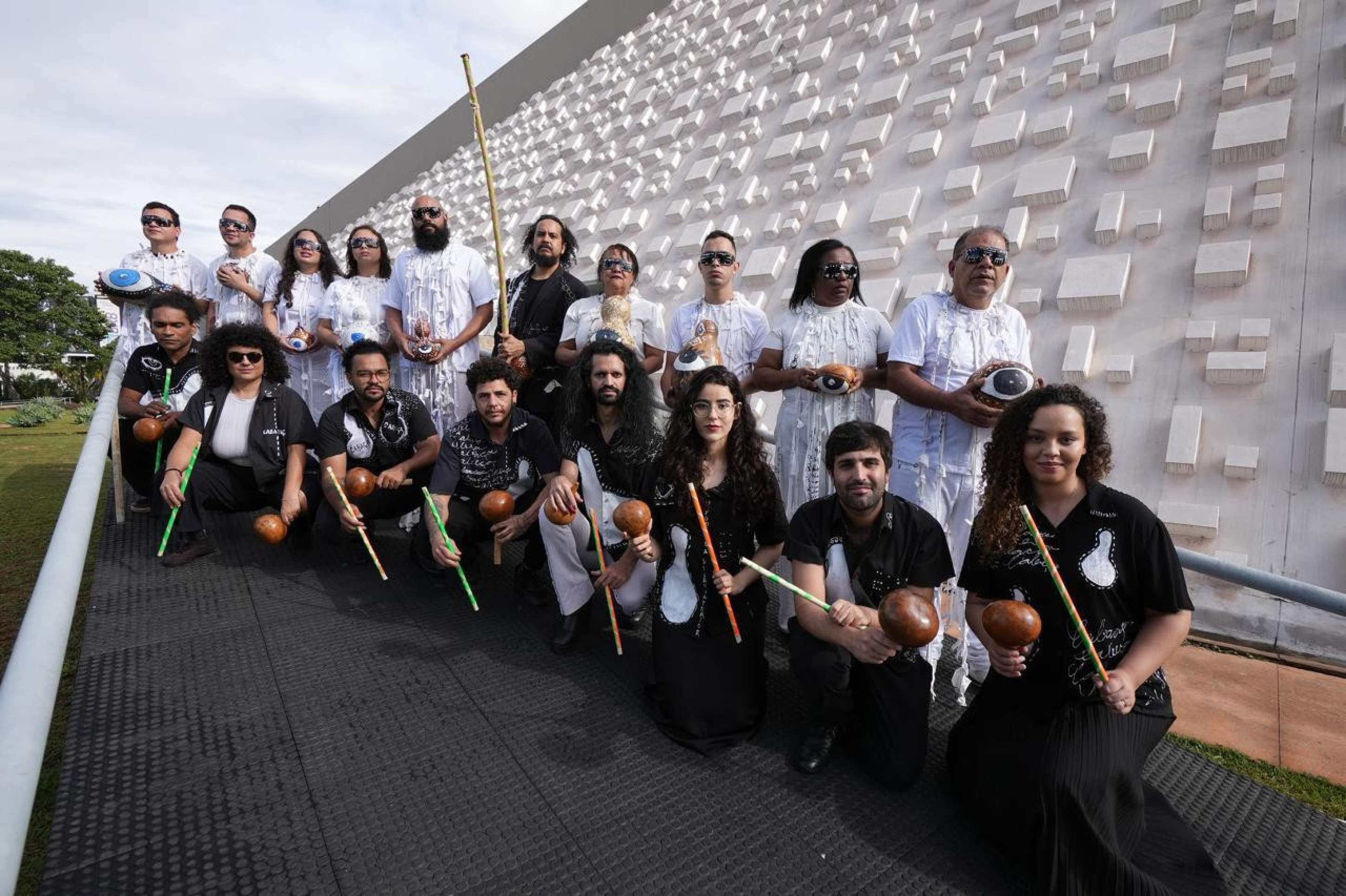 Concerto gratuito propõe experiência sensorial e inclusão no palco