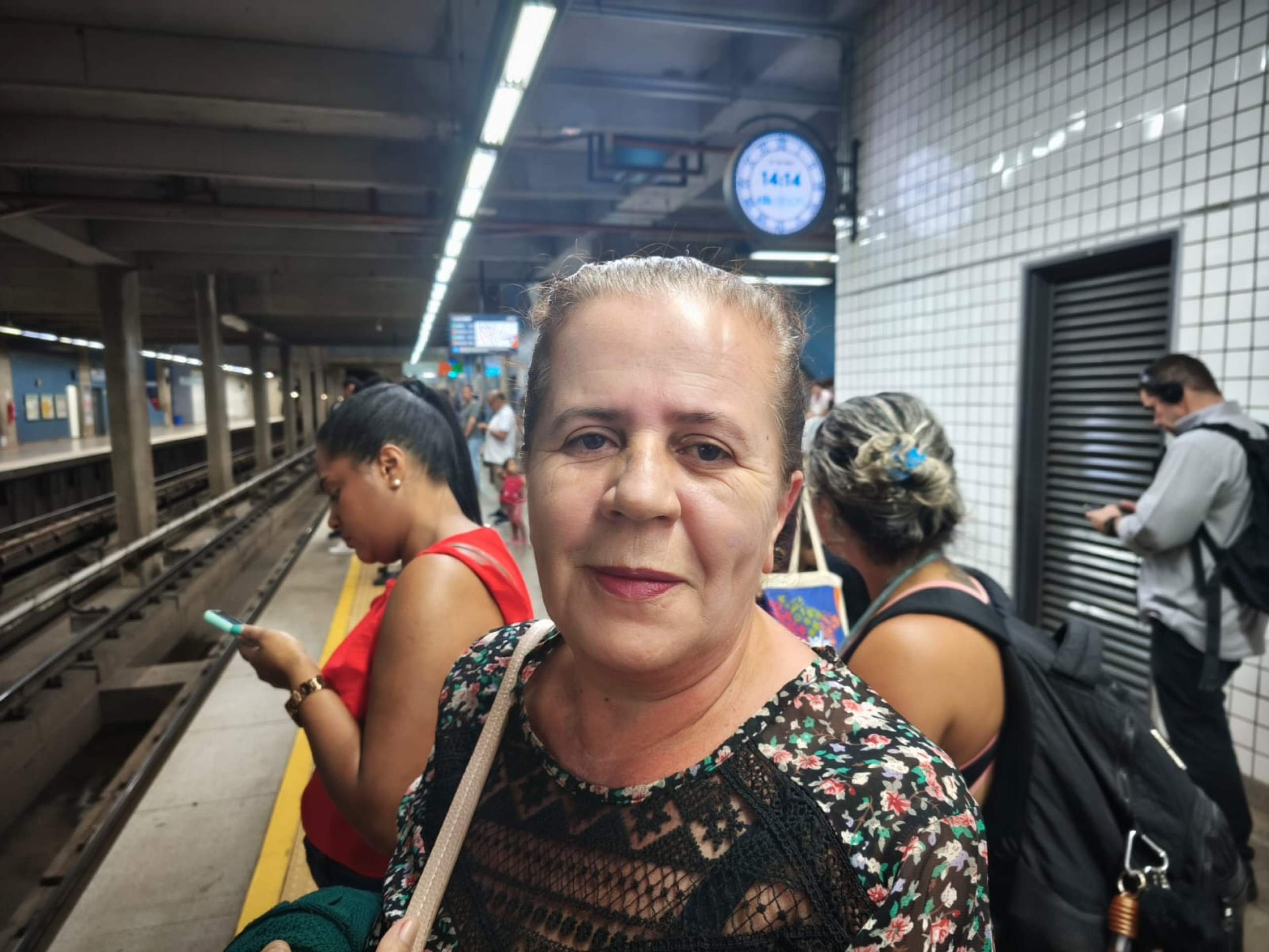 Iara reclama da  superlota&ccedil;&atilde;o dos ve&iacute;culos