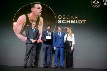 Alex Welter e Lars Björkström, Ricardo Santos e Emanuel Rego, e Oscar Schmidt são eternizados no Hall da Fama do COB. Evento de gala no Copacabana Palace, no Rio de Janeiro celebrou ídolos olímpicos e inaugurou - (crédito: Alexandre Loureiro/ COB) Alex Welter e Lars Björkström, Ricardo Santos e Emanuel Rego, e Oscar Schmidt são eternizados no Hall da Fama do COB. Evento de gala no Copacabana Palace, no Rio de Janeiro celebrou ídolos olímpicos e inaugurou - (crédito: Alexandre Loureiro/ COB)