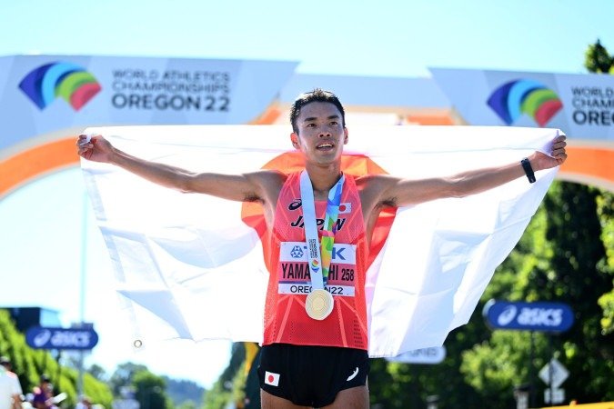 O japon&ecirc;s Toshikazu Yamanishi &eacute; recordista mundial