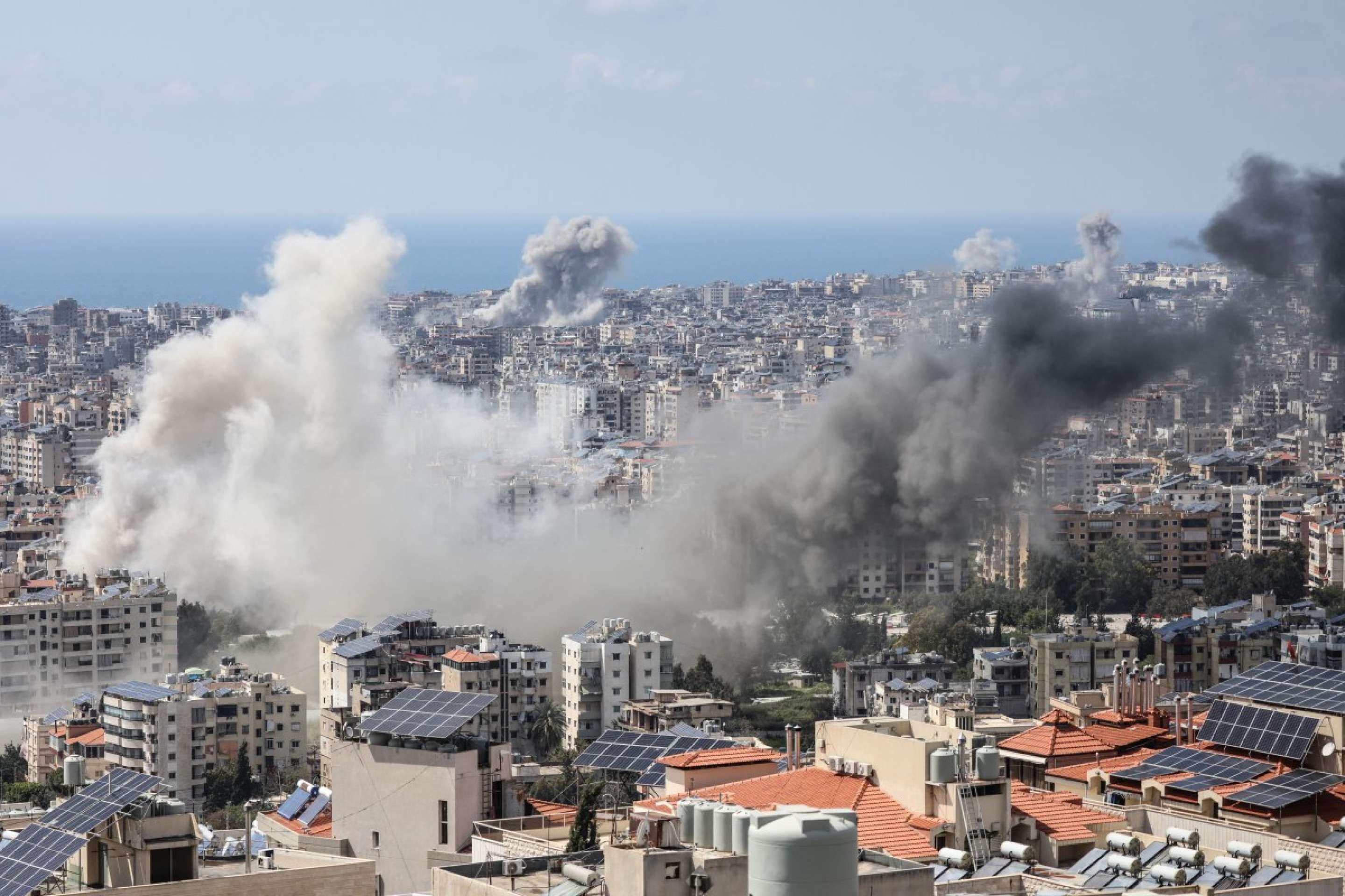 Israel lan&ccedil;ou uma s&eacute;rie de ataques contra Beirute em 8 de abril, atingindo v&aacute;rias partes da capital, bem como seus sub&uacute;rbios ao sul, informou a m&iacute;dia estatal libanesa.