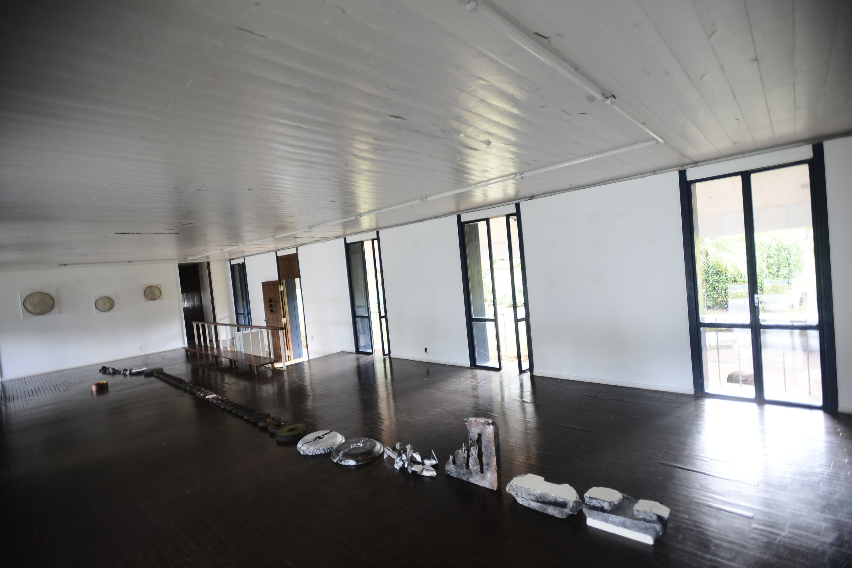  Casa Niemeyer, no Park Way, que faz parte do patrim&ocirc;nio da UnB. Moradia foi constru&iacute;da para captar a ilumina&ccedil;&atilde;o natural e circula&ccedil;&atilde;o de ar 