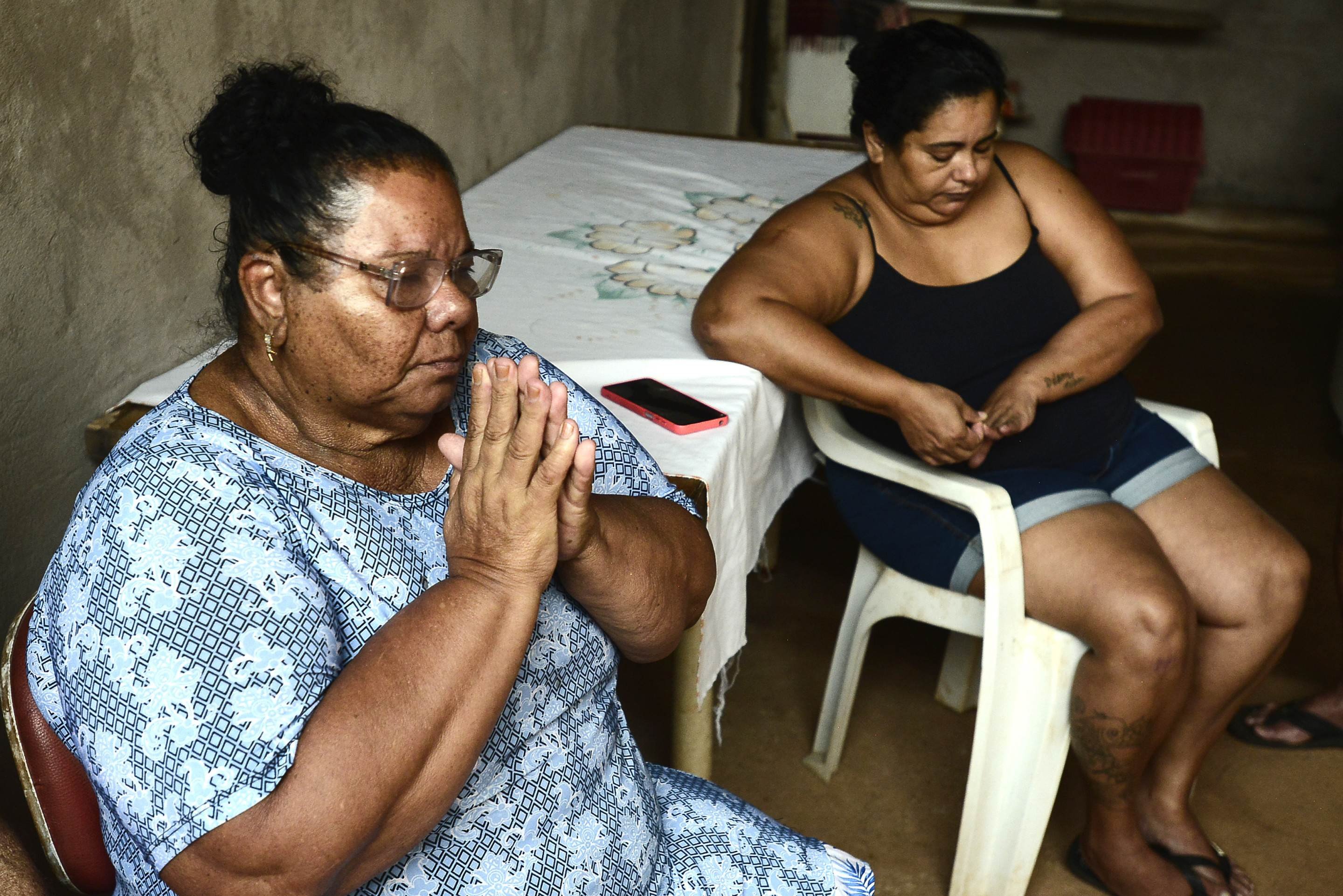 Parentes clamam por justiça no caso da chacina que matou 10 familiares