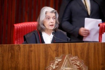 Cármen Lúcia antecipa troca no TSE visando estabilidade para as eleições -  (crédito: Alejandro Zambrana/Secom/TSE)