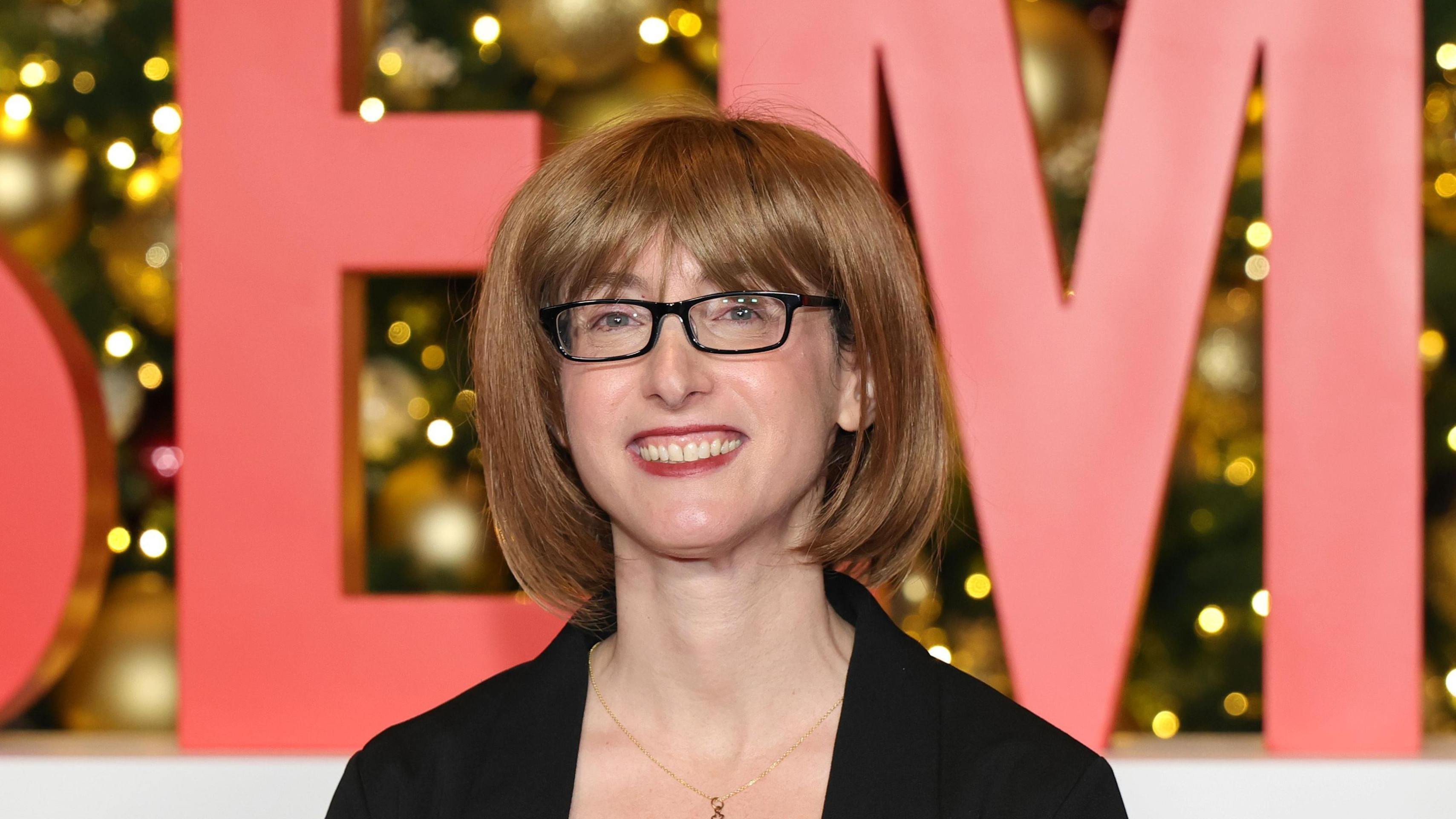 A verdadeira identidade da autora do best-seller 'A Empregada', Freida McFadden