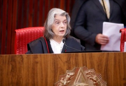 Cármen Lúcia antecipa troca no TSE visando estabilidade para as eleições -  (crédito: Alejandro Zambrana/Secom/TSE)