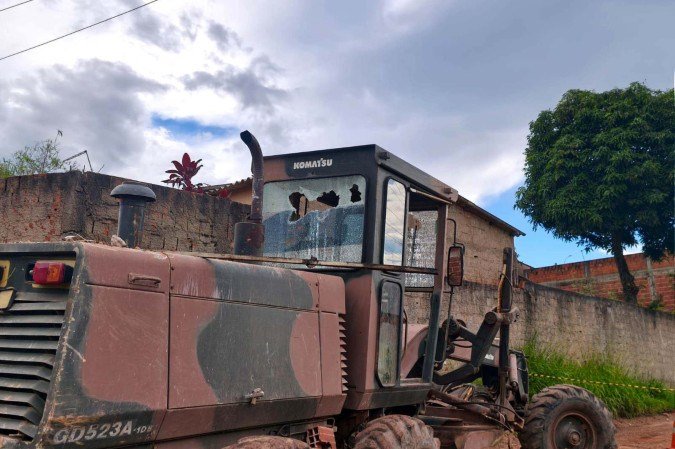 Trator &eacute; de uma empresa terceirizada contratada pela Novacap 