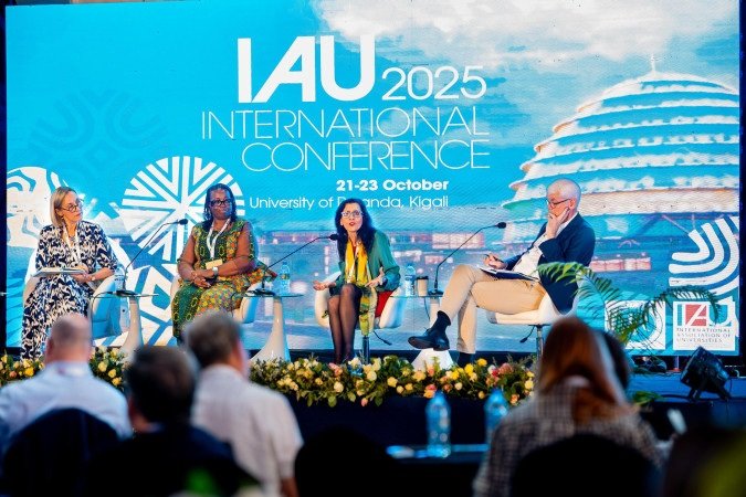 Marcia Barbosa, atual reitora da UFRGS, na International Association of Universities 2025