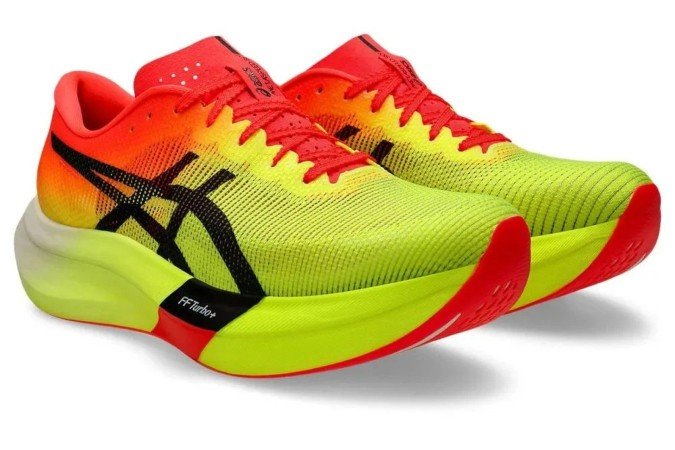 O Asics Metaspeed Sky Paris impulsiona o sueco Perseus Karlstrom