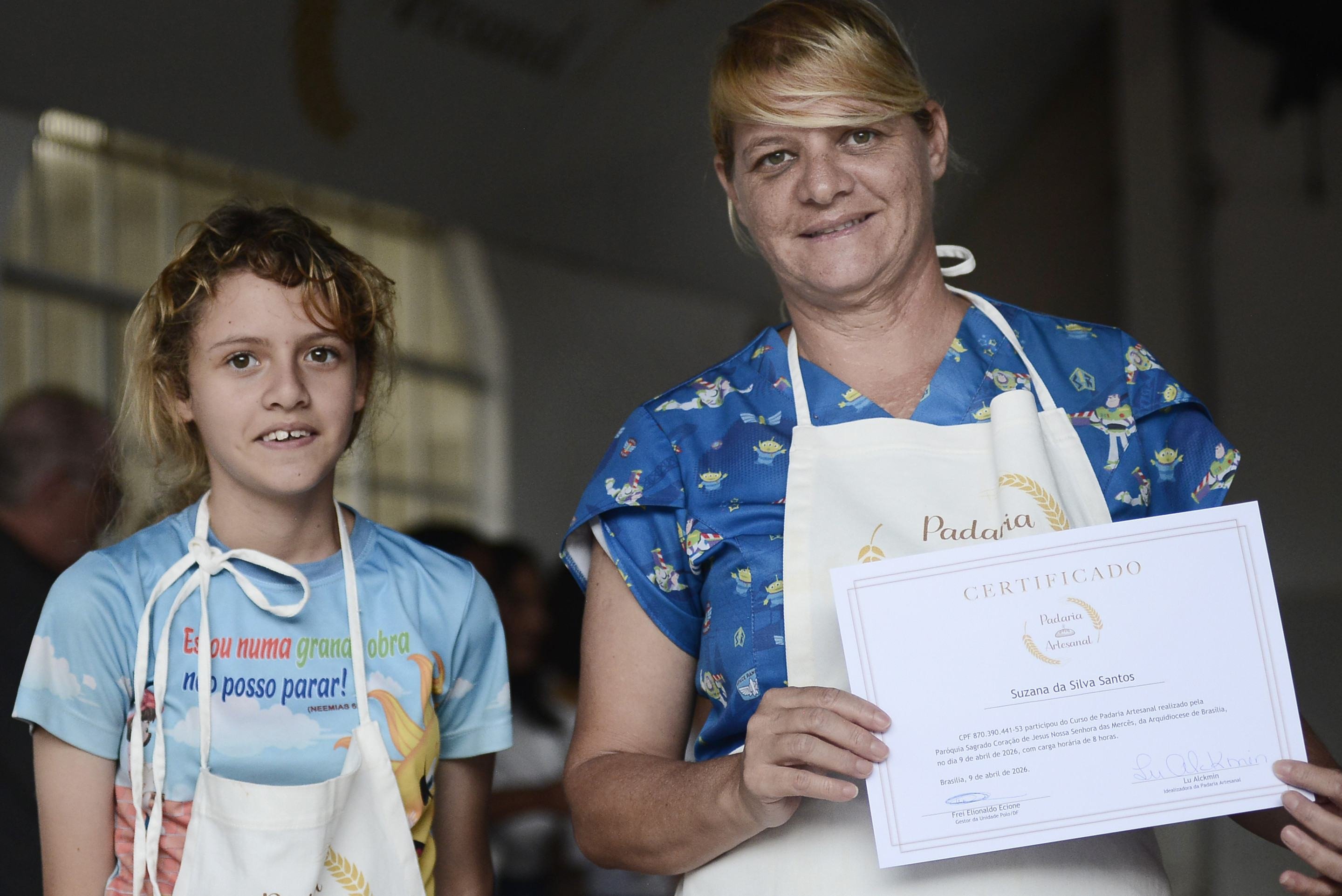  09/04/2026. Cr&eacute;dito: Minervino J&uacute;nior/CB/D.A Press. Brasil.  Brasilia - DF. Panifica&ccedil;&atilde;o para gera&ccedil;&atilde;o de renda Lu Alckimin padaria artesanal na Par&oacute;quia Sagrado Cora&ccedil;&atilde;o de Jesus. Suzana da Silva Santos