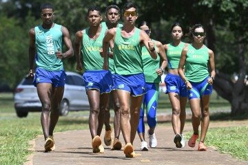 Os atletas do Distrito Federal durante atividade na antevéspera do Mundial de Marcha por equipes
- (crédito: Fotos: Carlos Vieira/CB/D.A Press) Os atletas do Distrito Federal durante atividade na antevéspera do Mundial de Marcha por equipes
- (crédito: Fotos: Carlos Vieira/CB/D.A Press)