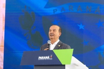 Governador de Santa Catarina gera polêmica ao sancionar lei que permite pais proibirem filhos de terem atividades sobre igualdade de gênero em escolas   -  (crédito: Jonatã Rocha/Secom GOVSC)