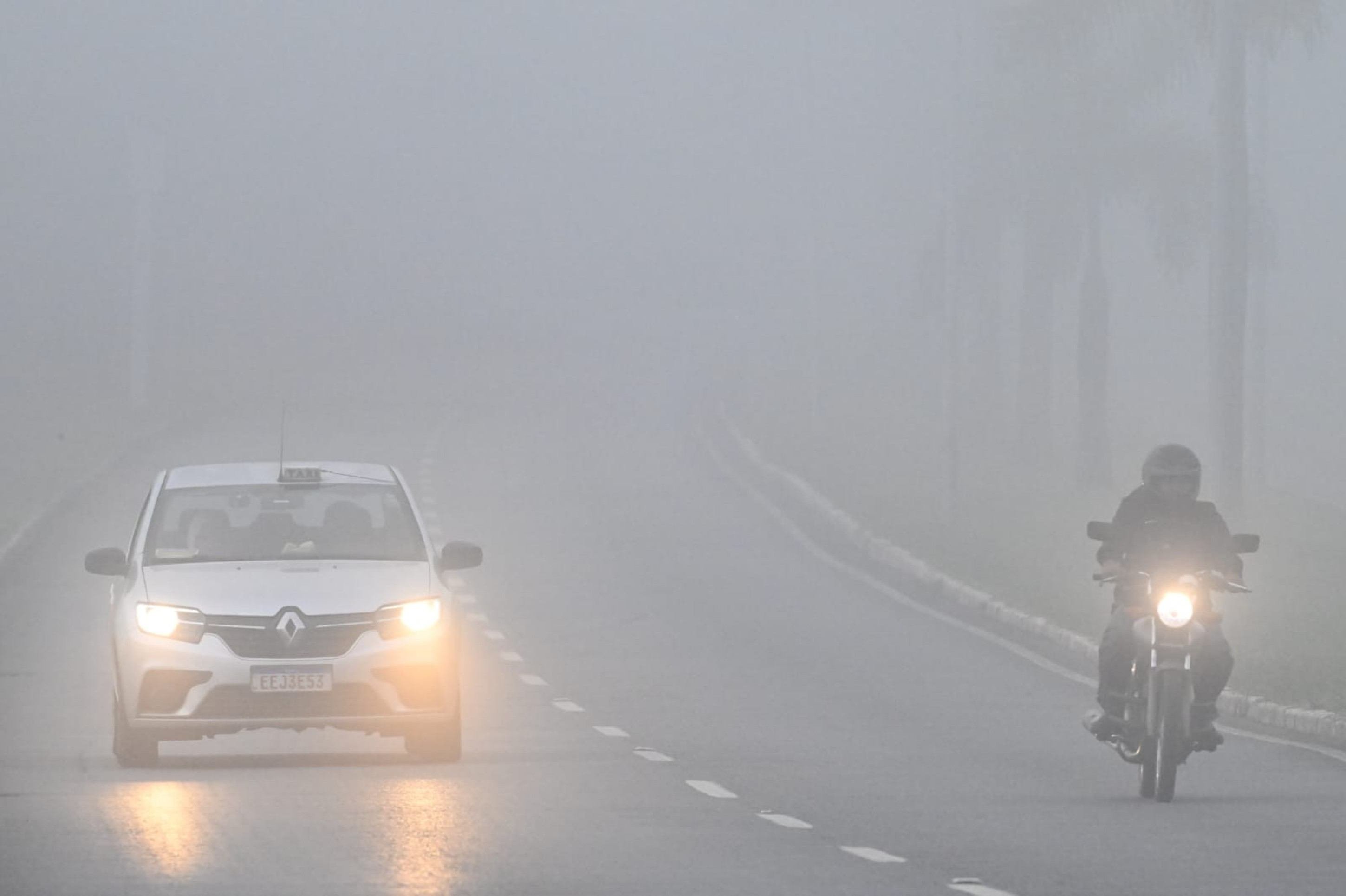 Bom dia, Bras&iacute;lia! Quem levantou cedo atravessou a cidade embaixo de um nevoeiro nesta sexta-feira