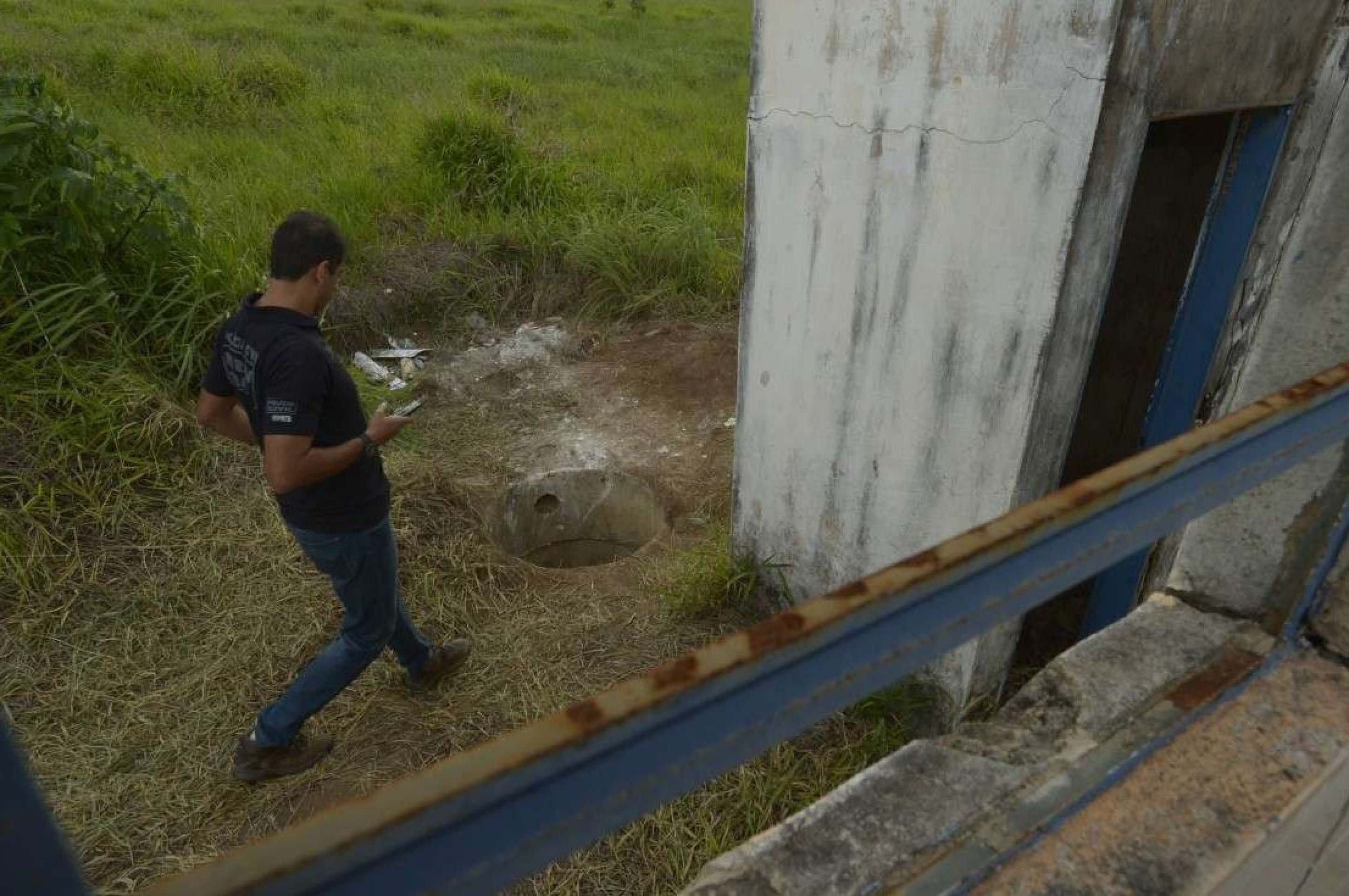 Mais tr&ecirc;s corpos estavam em terreno baldio