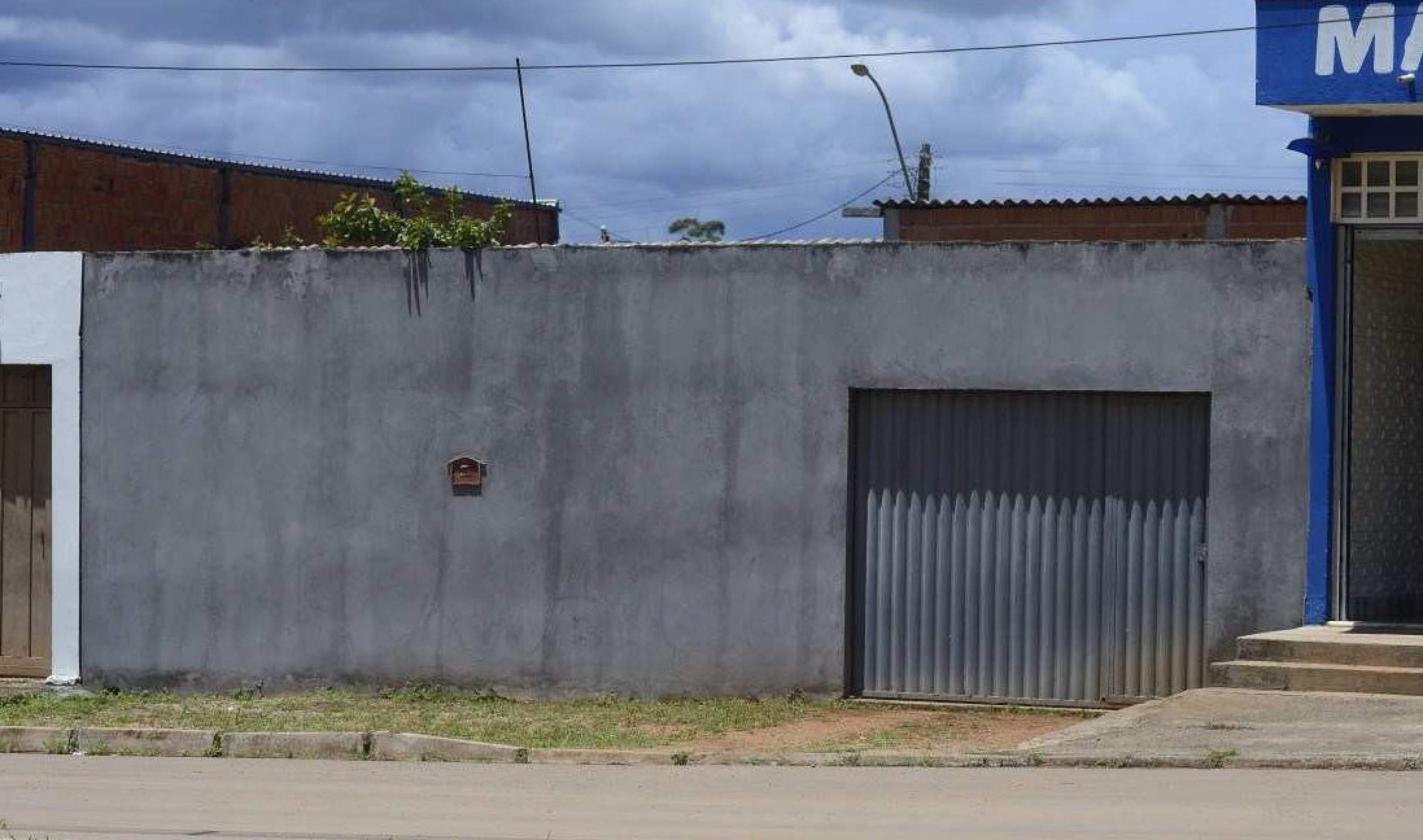 Corpo &eacute; encontrado em casa usada como cativeiro