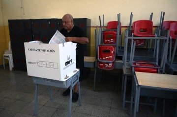  Eleição no Peru em 12 de abril de 2026 -  (crédito: LUIS ROBAYO / AFP)