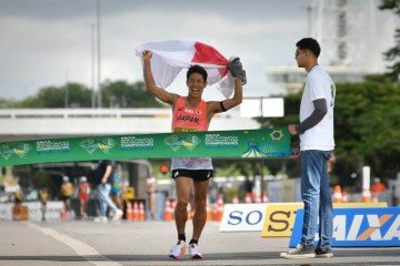Katsuki precisou de 3h04min58s para cruzar a linha de chegada dos 42,195km - (crédito: Ed Alves/CB/D.A. Press) Katsuki precisou de 3h04min58s para cruzar a linha de chegada dos 42,195km - (crédito: Ed Alves/CB/D.A. Press)