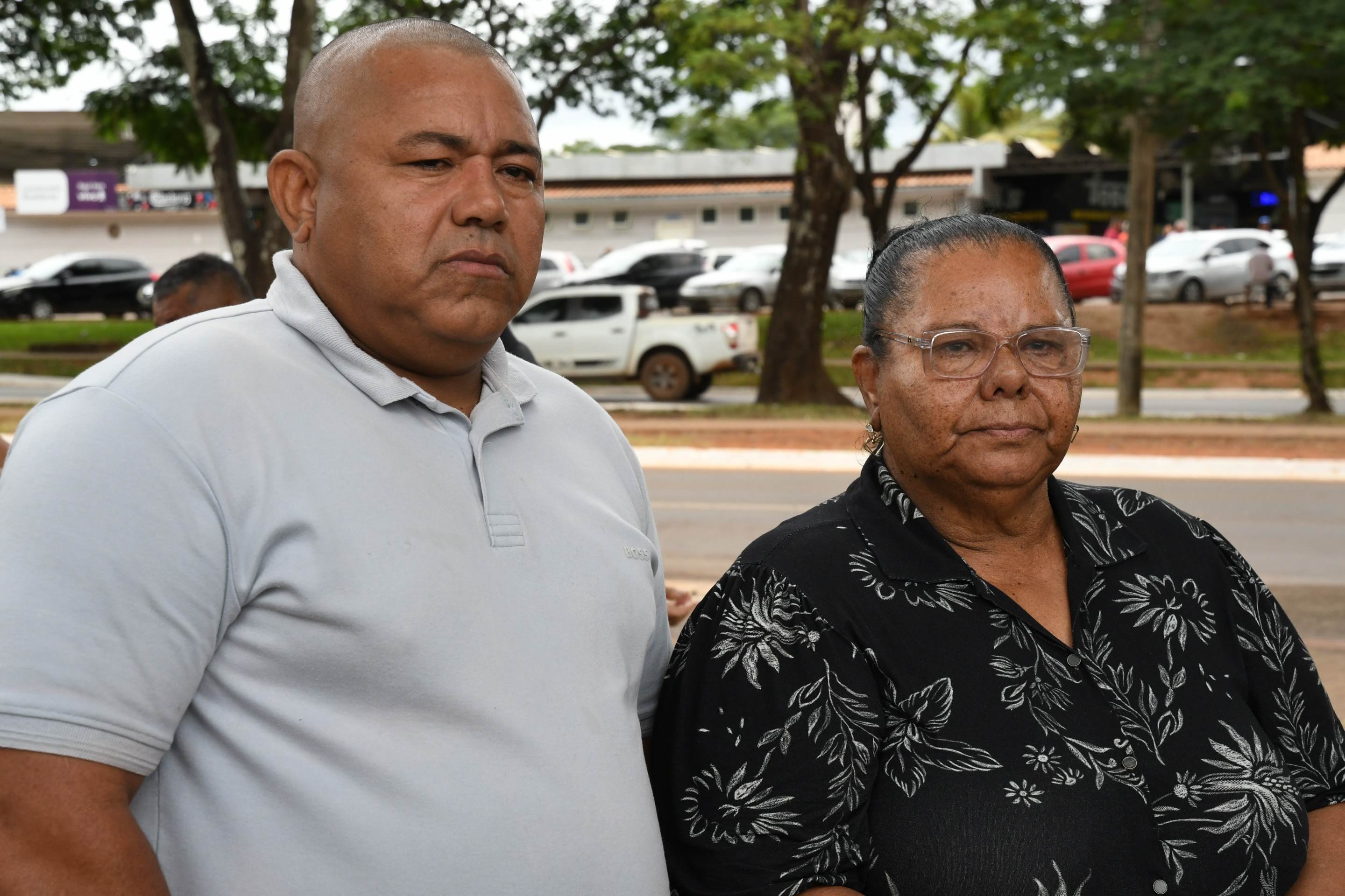  Ismael da Silva Rocha e Nelita Maria de Jesus, irm&atilde;o e m&atilde;e de Elizamar